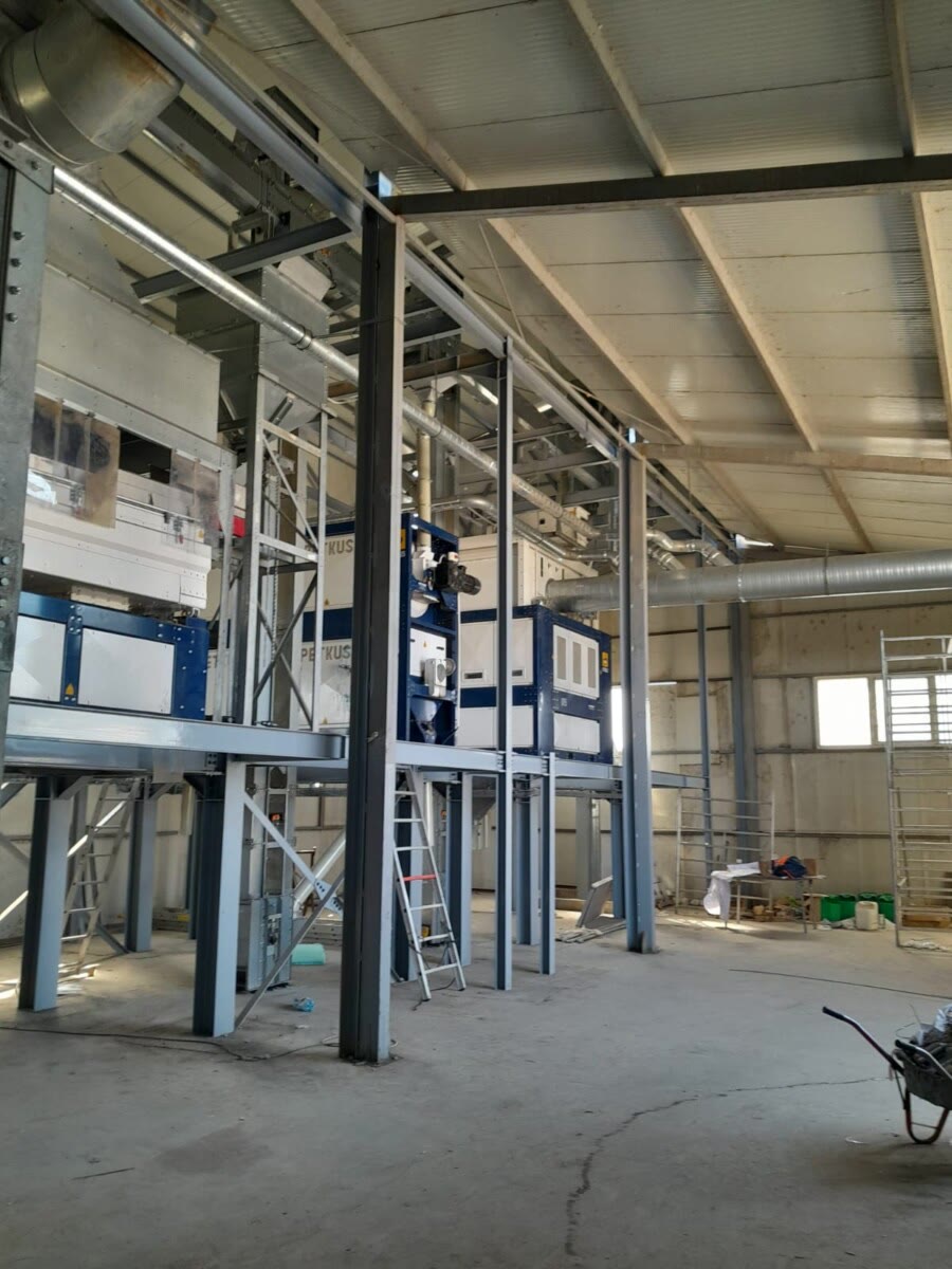assembly of seed station