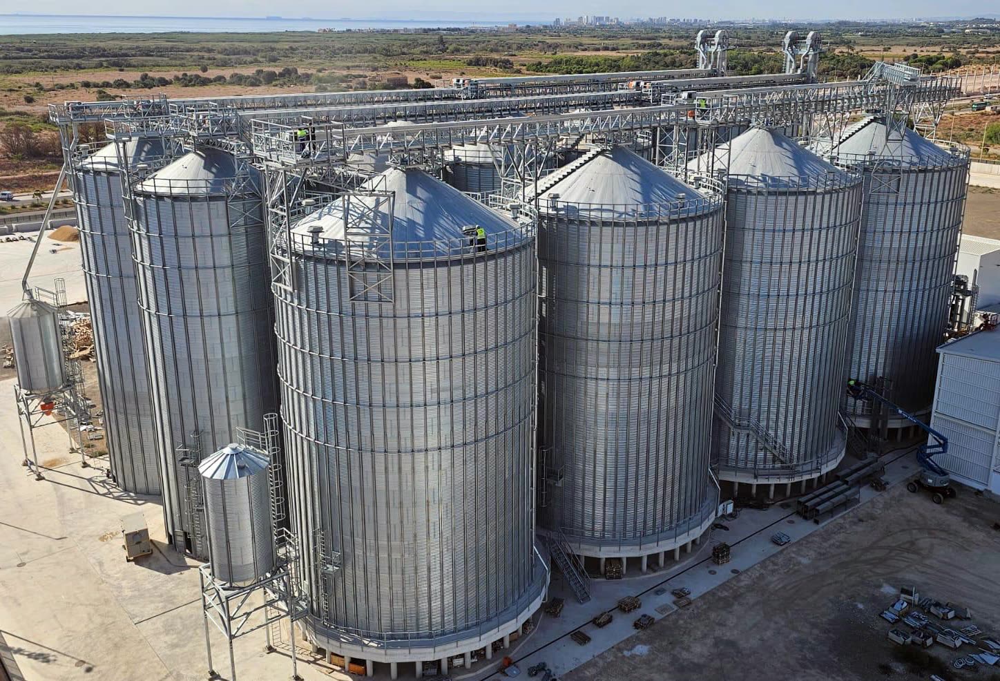 A grain intake facility built by Rosilo, general view